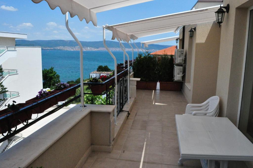 St. George Apartments Nesebar Eksteriør bilde